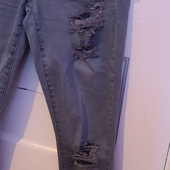 Pacsun Grey Ripped Jean - Picture 4 of 5